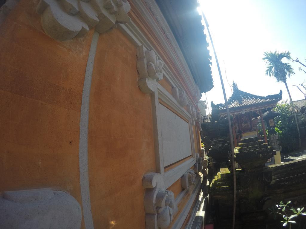 Dipa * Ubud